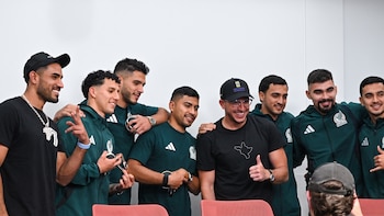 Jugadores de la Selección Mexicana devolverán relojes de lujo para evitar multas de FIFA