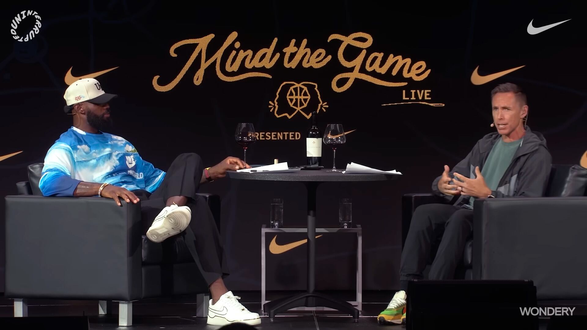 LeBron James y Steve Nash cierran temporada de su podcast en vivo desde Nueva York