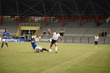 Llaneros juega en el estadio