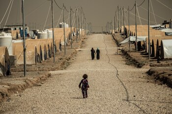 14/03/2018 Campo de refugiados sirios.
La Agencia para los Refugiados de Naciones Unidas (ACNUR), junto con el Banco Mundial, calcula que cerca de un millón de refugiados sirios, debido a la crisis sanitaria provocada por la COVID-19, están por debajo del umbral de la pobreza, mientras que las comunidades de acogida en Líbano, Jordania y la región norte de Kurdistán, en Irak, también han sufrido un impacto en los niveles de la pobreza por el coronavirus.
POLITICA INTERNACIONAL
WORLD VISION