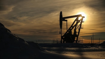 El petróleo volvió a superar los USD 105 por ataques en el golfo Pérsico y un huracán en EEUU