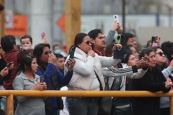 En Sáenz Peña con República de Panamá, el Señor de los Milagros se encontró con la imagen de la Virgen del Carmen, patrona del Callao, en un emotivo acto de hermandad. | Agencia Andina