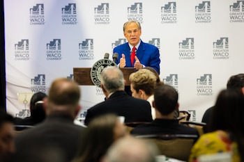 La directiva de Greg Abbott