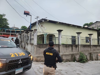 Las autoridades investigan la posible vinculación de “Los Coyotillos” con asesinatos, tráfico de drogas y armas de uso prohibido. (Foto: Ministerio Público)