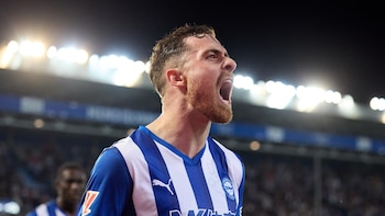 (Crónica) El Alavés remonta al Mallorca y mete al Sevilla en un descenso que aún amenaza al Girona