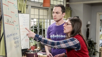 Mayim Bialik junto a Jim