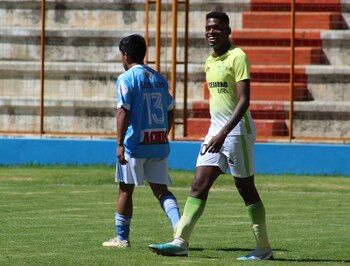 Carlos Nazayro Rivas viene de