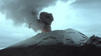 Expertos analizan intensa actividad del