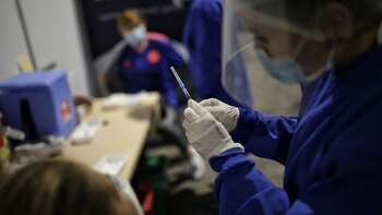 Pobreza, nivel educativo y edad,