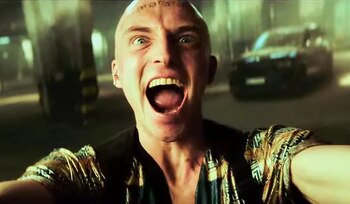 Szymon Wróblewski como el villano