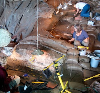 Excavaciones en Border Cave, Sudáfrica.