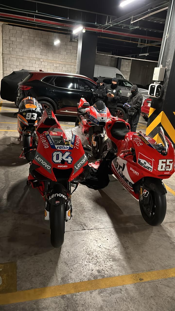Parte de las 62 motos aseguradas por autoridades mexicanas.
Crédito: X - @FBILosAngeles