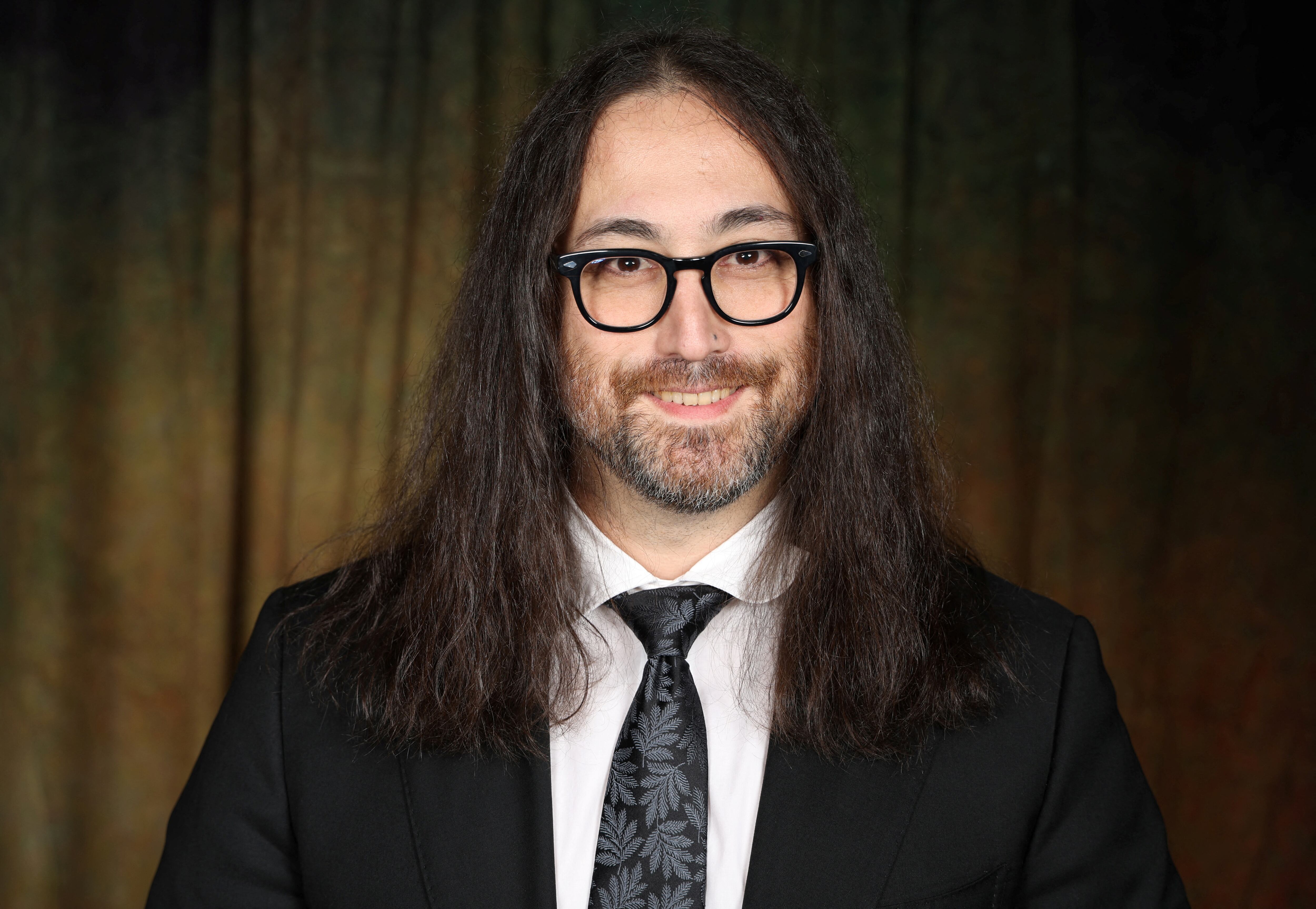 Sean Ono Lennon reveló que tocar las canciones de su padre fue una forma de procesar el duelo tras su asesinato en 1980 (REUTERS/Mario Anzuoni)