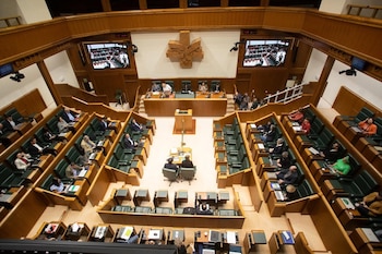 08/10/2026 El Pleno ha debatido sobre la protección de las personas que residen en viviendas de alquiler
POLITICA PAÍS VASCO ESPAÑA EUROPA ÁLAVA
JOSU CHAVARRI-PARLAMENTO VASCO