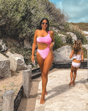 El diseño rosa brillante con