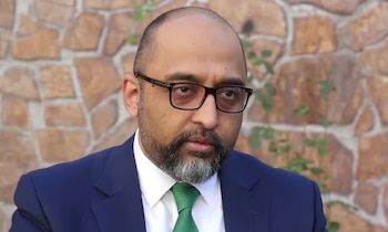 osharraf Ali Zaidi negó que