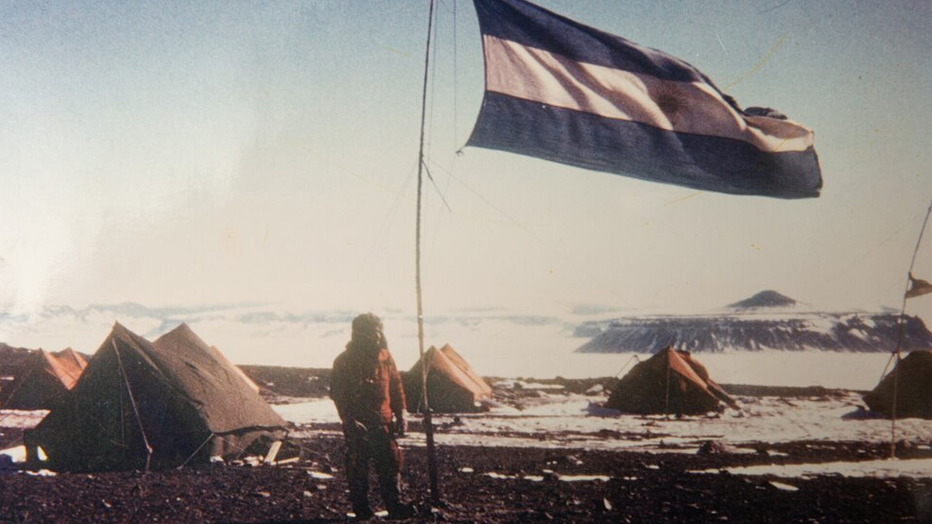 Antes, solo se podía llegar a la Antártida por mar, siempre y cuando el hielo lo permitiera