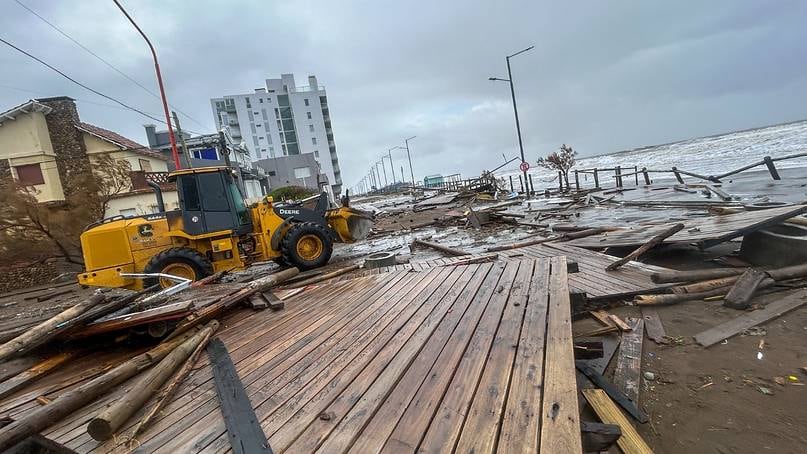 La pérdida de arena en la franja urbana de Monte Hermoso redujo la capacidad de contención natural frente al avance del agua