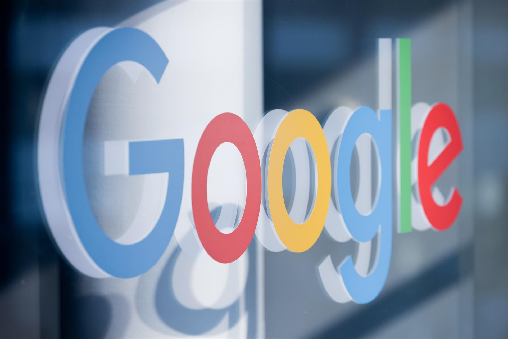 Google detectó intentos de explotar vulnerabilidades “zero-day” con ayuda de modelos de lenguaje avanzados. (Europa Press)