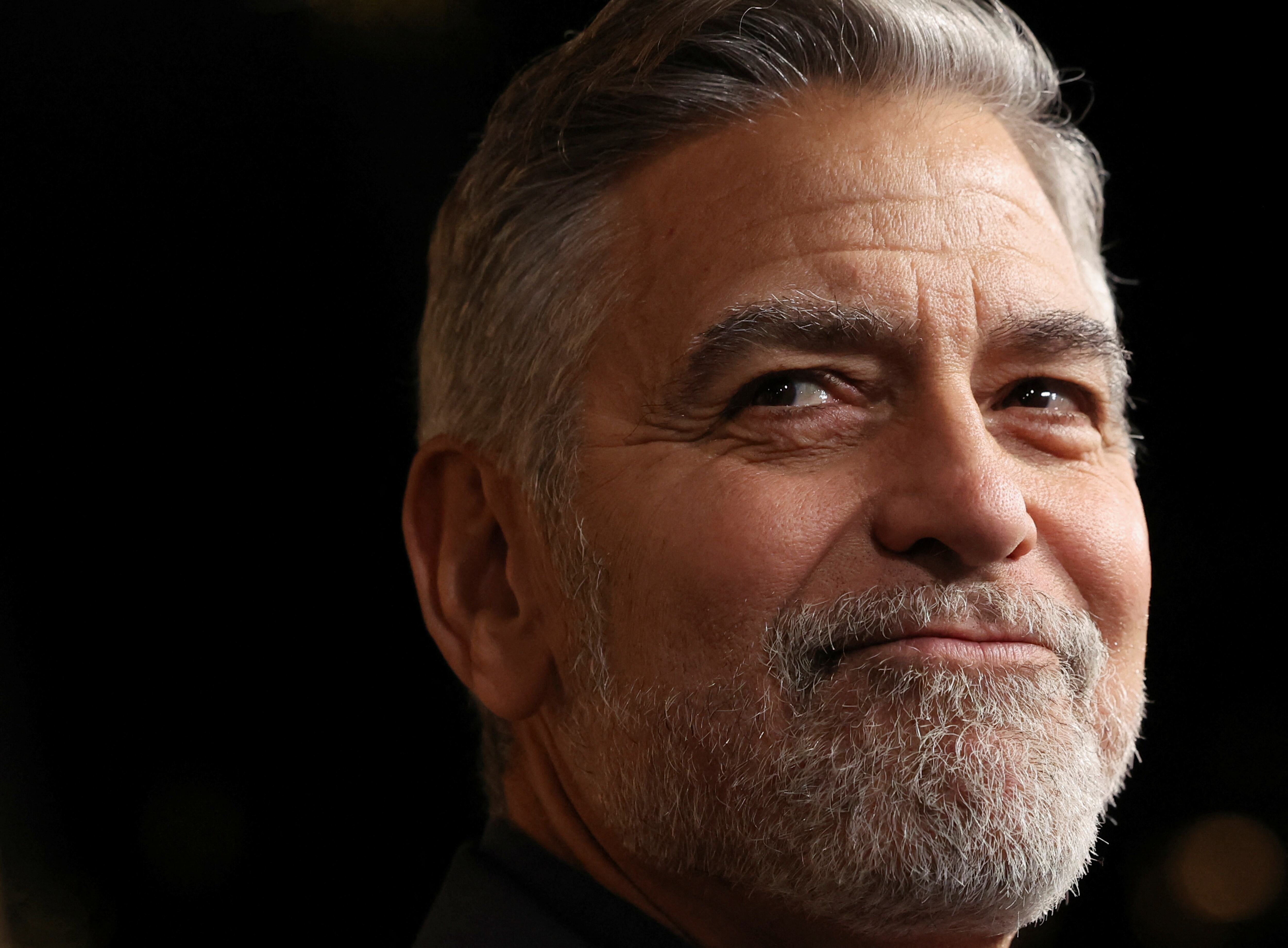 Clooney señaló que el director omitió su nombre al hablar de estrellas de cine, lo que le causó molestia (REUTERS/Mario Anzuoni)