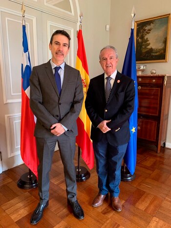 Fotografía cedida hoy por la