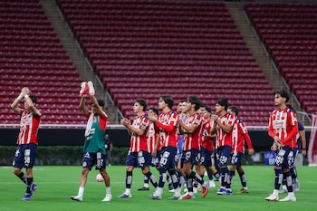 El Rebaño Sagrado vive un gran momento en todas las categorías y es que además del éxito que están teniendo en la mayor al llegar a semifinales, se encuentran disputando el título en fuerzas básicas. (X: Chivas)
