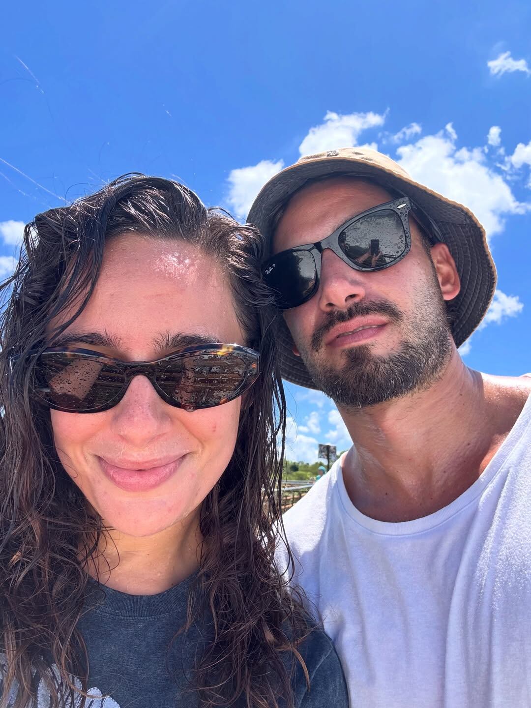 La pareja compartió en redes sociales un álbum de fotos y videos que muestra su experiencia en uno de los destinos turísticos más emblemáticos de Argentina