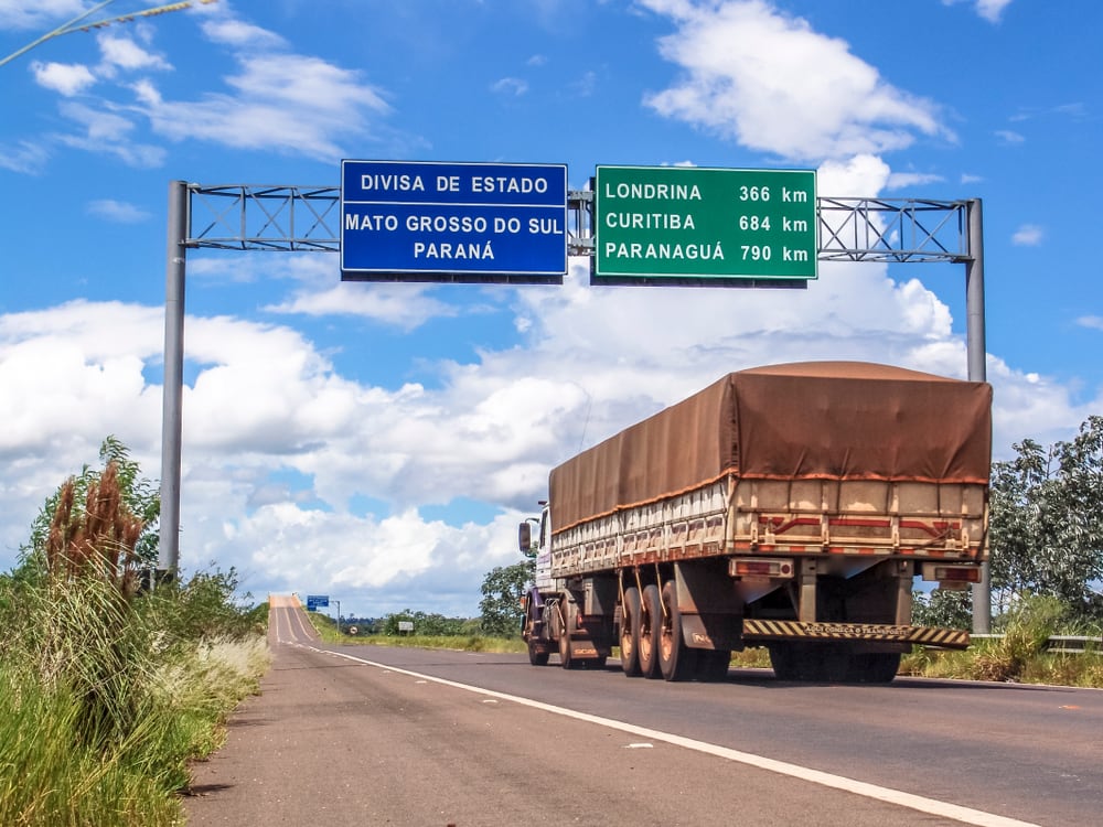Paraguay y Brasil firmaron un acuerdo que flexibiliza los requisitos para el transporte de cargas (Archivo)