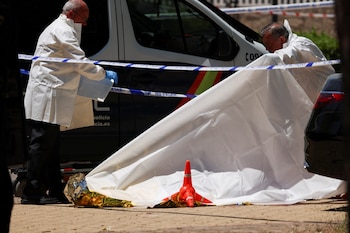 El personal de una funeraria