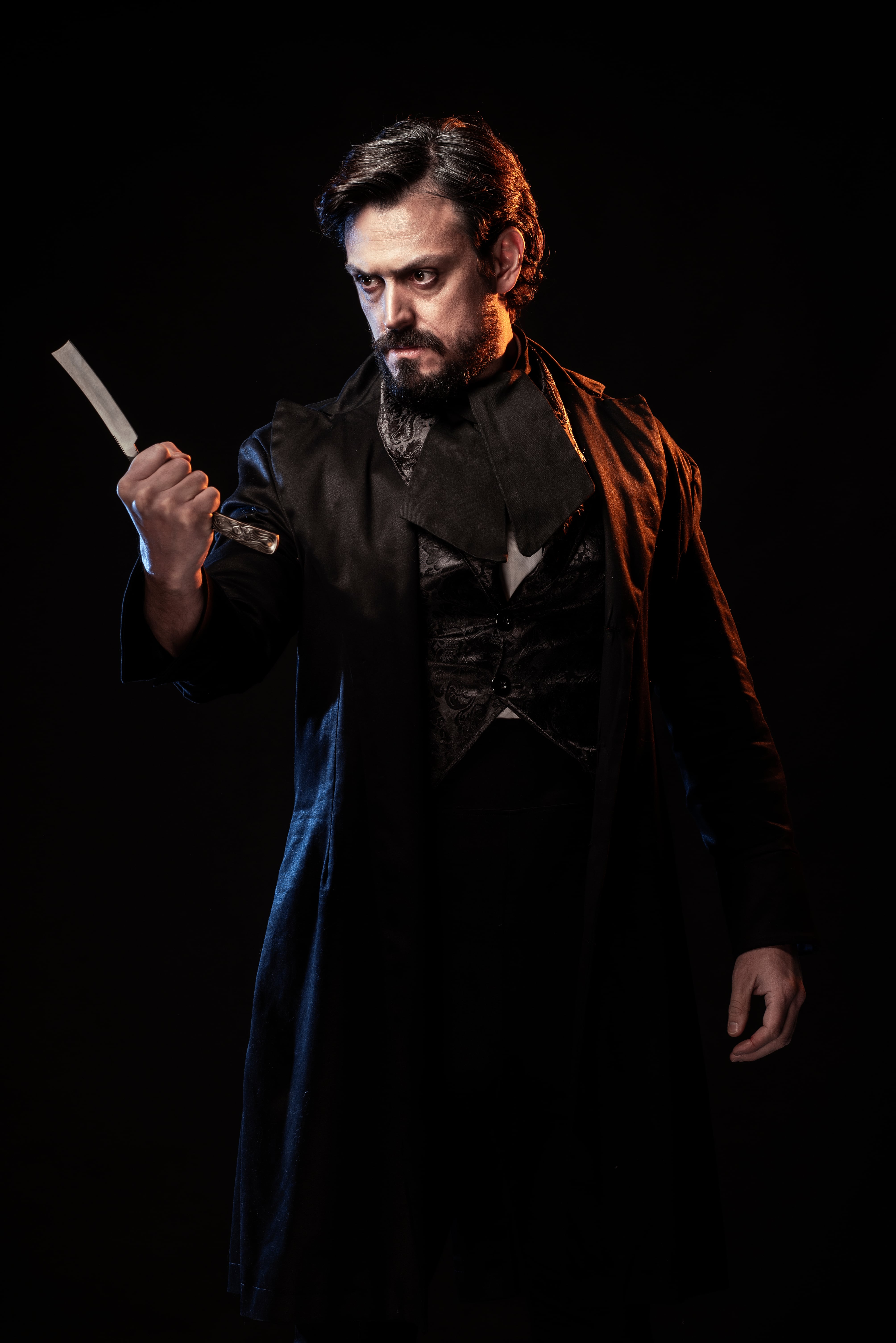 Entre el desafío actoral y la exigencia musical, Degracia se sumerge en la oscuridad de Sweeney Todd (Kevin Melgar Prensa)