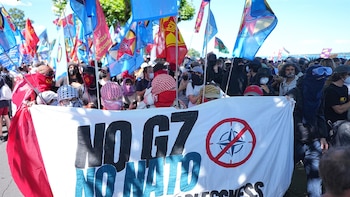 Miles de manifestantes protestan en Ginebra contra la cumbre del G7
