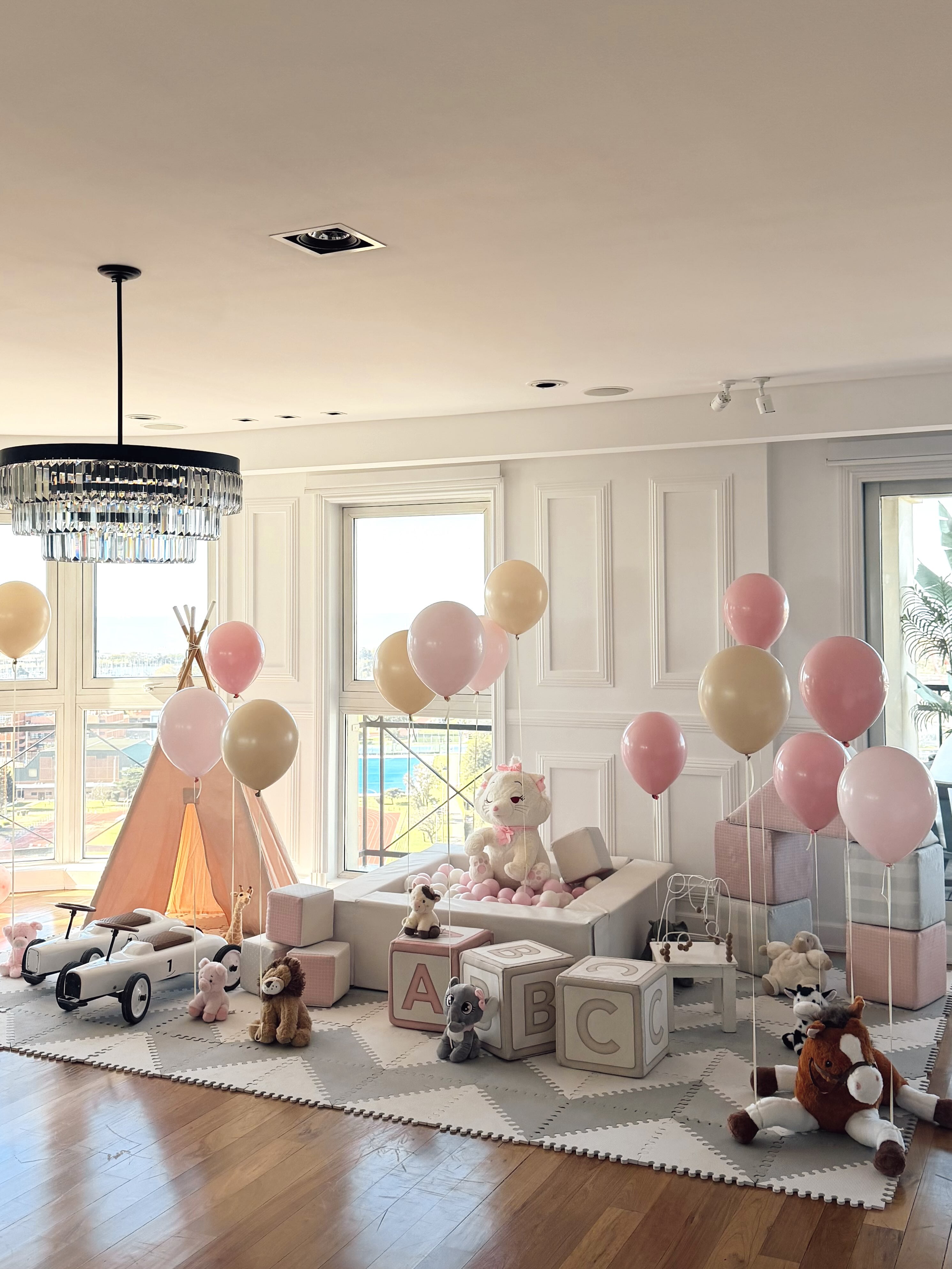 La decoración que eligió la familia para sorprender a la niña en su cumpleaños (Instagram)