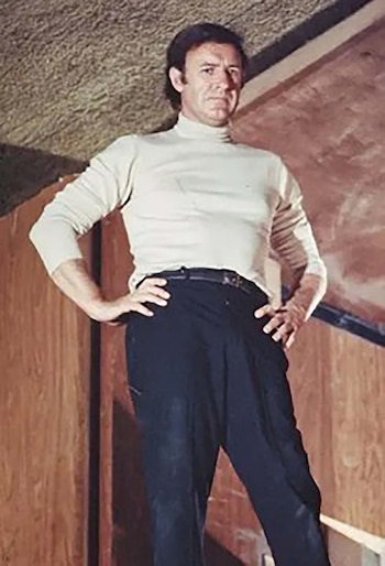 Gene Hackman como el reverendo