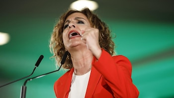 Montero ve al PSOE como única alternativa al "desmantelamiento de los servicios públicos" del PP