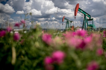 El petróleo Brent se acercó a los USD 112 por barril debido a las tensiones bélicas en Oriente Medio - crédito Martin Divisek/EFE
