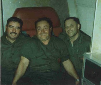 Ochoa, primero desde la izquierda,