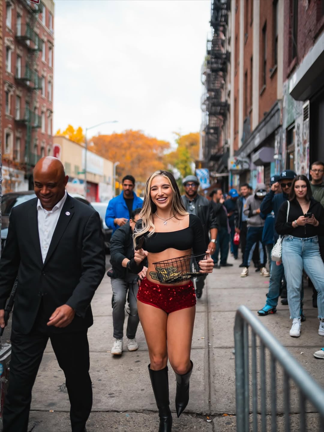 Abella Danger dice haberse retirado de la industria porno en 2020, pero es embajadora de uno de los sitios pornográficos más populares