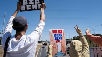 La Administración Trump pide al Supremo luz verde para retomar la construcción del muro fronterizo en Texas