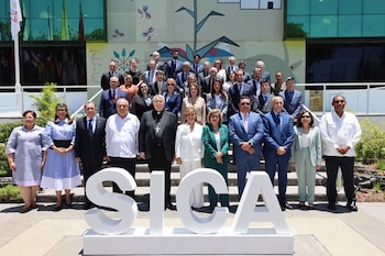 La diplomática Lina Ajoy Rojas dirigirá el SICA durante el periodo 2026-2030, tras ser elegida en junio por los Jefes de Estado y de Gobierno del organismo regional. Crédito: Ministerio de Relaciones Exteriores y Culto