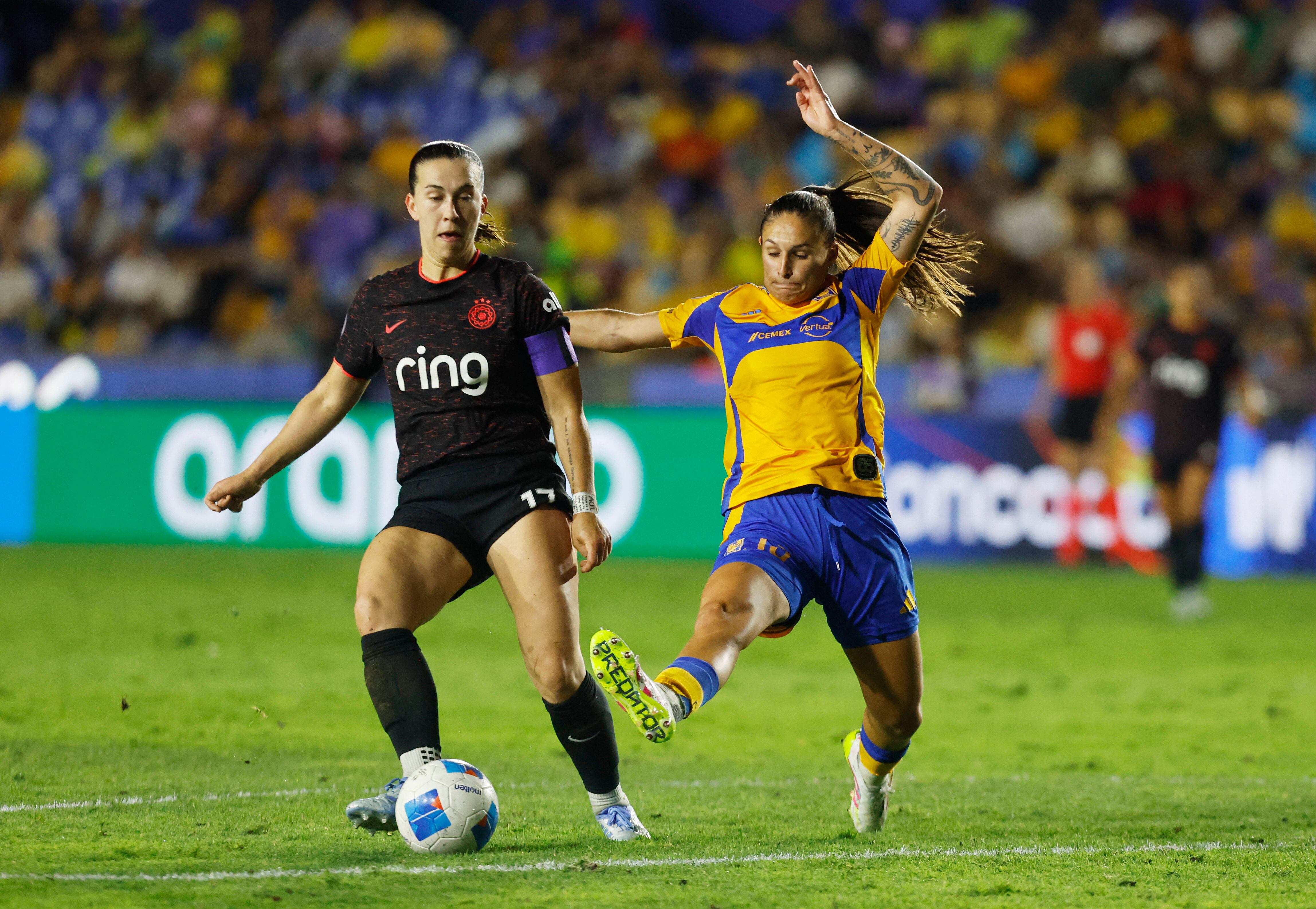 Las amazonas provocaron errores puntuales al Portland Thorns con la presión alta (REUTERS/Daniel Becerril)