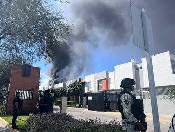 Más de cien personas evacuaron