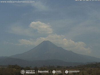Imagen 1: Volcán Fuego de