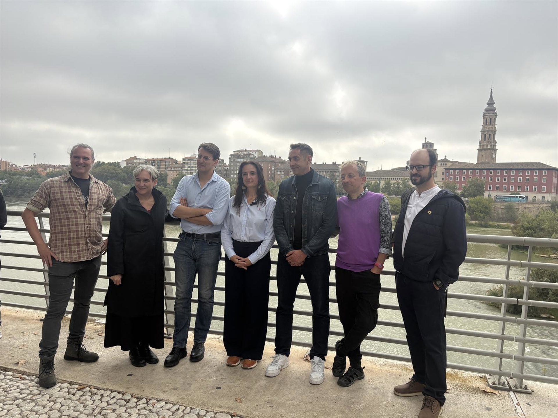 Ada Colau (Frente Amplio), Jorge Pueyo (CHA), Marta Abengochea (IU-Sumar) y Emilio Delgado, tras el acuerdo electoral del Frente Amplio en Aragón.
ESPAÑA EUROPA ARAGÓN POLÍTICA
