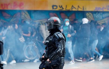 En la imagen, un miembro