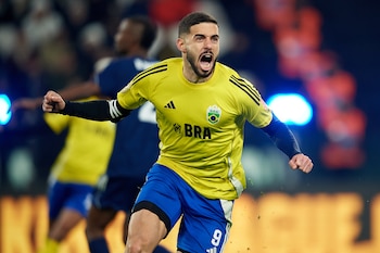 Kelvin Oliveira marcó los seis