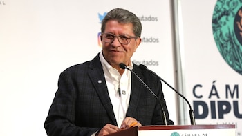 Ricardo Monreal llama a Morena a mantener la unidad ante tensiones internas y presiones externas