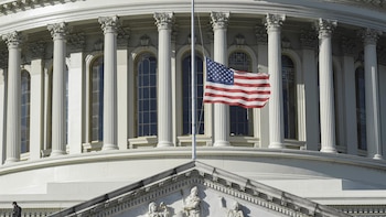 El Senado de EEUU da pasos para sancionar a países que compren petróleo y gas ruso