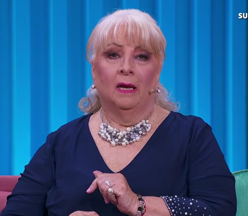 Rendón aseguró dentro del reality que OV7 expulsó a Mariana Ochoa. Su madre salió a desmentirlo: el grupo se desintegró por malos manejos de la empresa que los representaba. (Captura de pantalla YouTube)