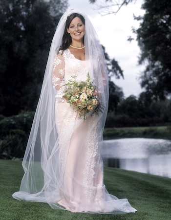 La boda de Ruthie Henshall y Tim Howar en 2004. (GROSBY GROUP).