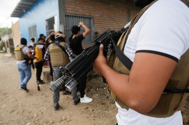 ARCHIVO: Las autoridades ejecutan operativos contra pandillas en Honduras. /(REUTERS/Fredy Rodriguez)